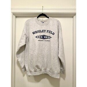 Vintage Wrigley Field Crewneck Sweatshirt Mens Size Large Grey Baseball Chicago
